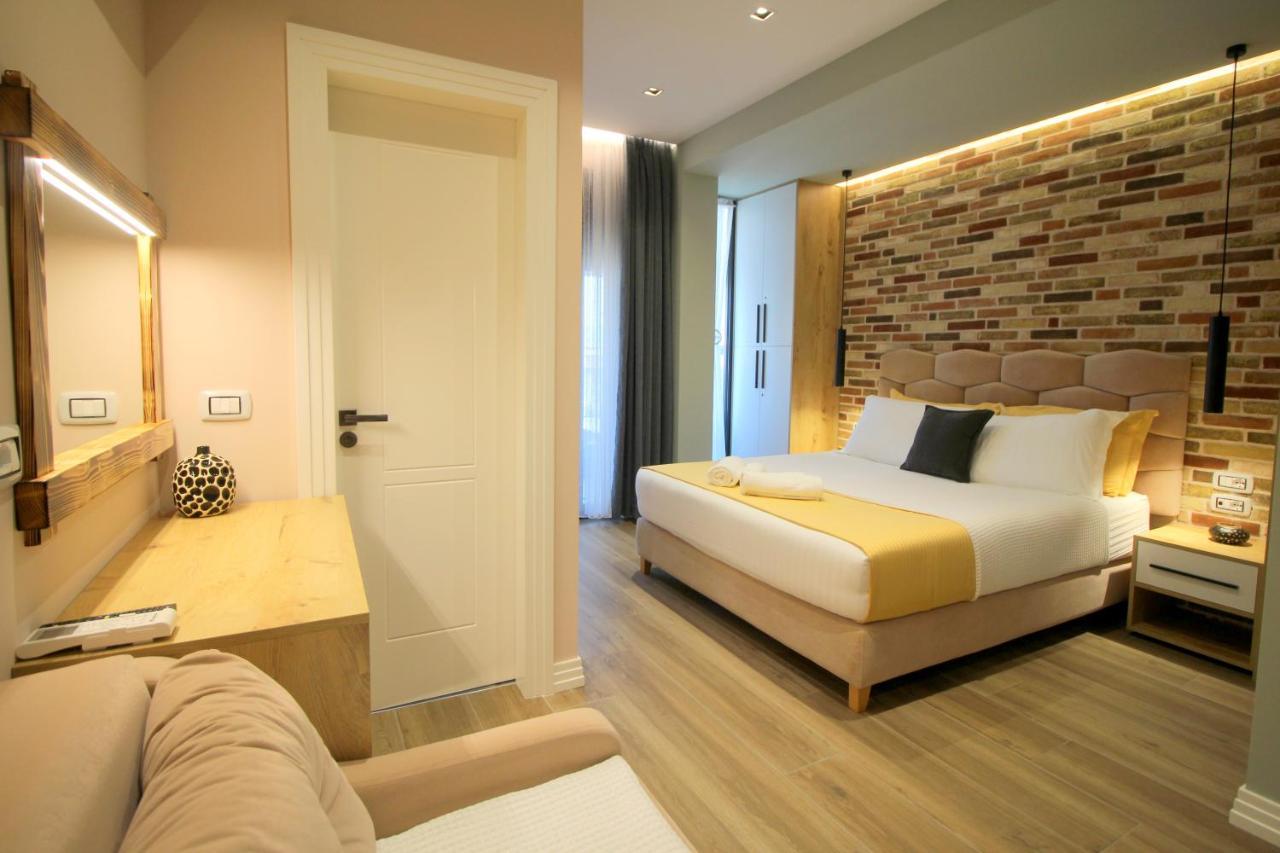 Ngjela Apartments Sarandë Eksteriør billede