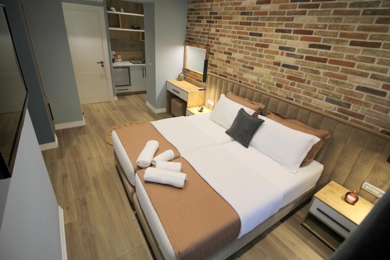Ngjela Apartments Sarandë Eksteriør billede